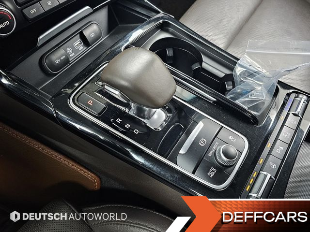 Kia STINGER 3.3 Turbo 2WD Masters купить на сайте DeffCars