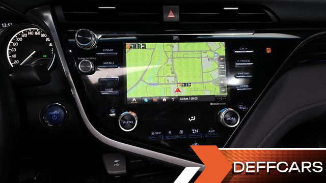 Toyota CAMRY 2.5 XLE Hybrid купить на сайте DeffCars