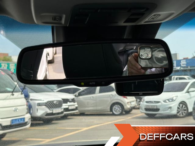 Toyota CAMRY 2.5 XLE Hybrid купить на сайте DeffCars