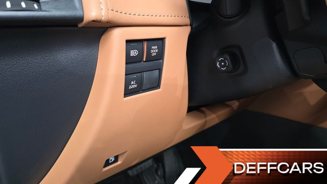 Toyota ALPHARD 2.5 HEV Executive AWD купить на сайте DeffCars