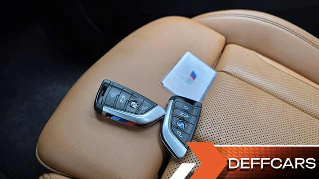 BMW 3-SERIES 320i M Sport купить на сайте DeffCars