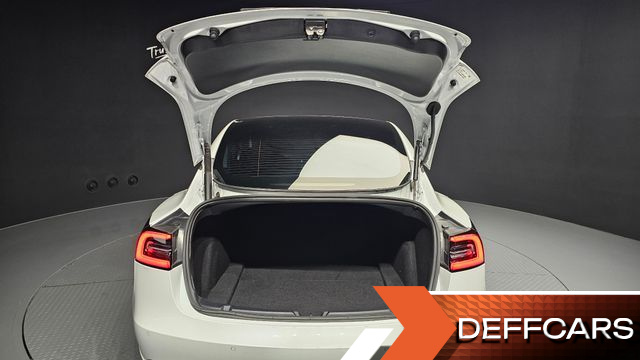 Tesla MODEL 3 Long Range AWD купить на сайте DeffCars