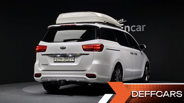 Kia CARNIVAL 9-Seater Noblesse Special купить на сайте DeffCars