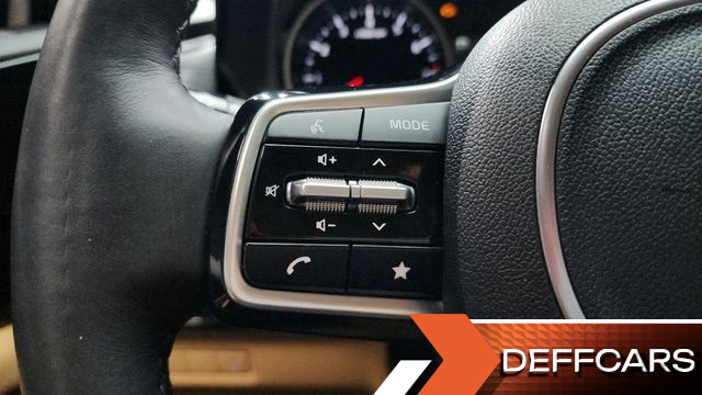 Kia CARNIVAL Gasoline 11-Seater Prestige купить на сайте DeffCars