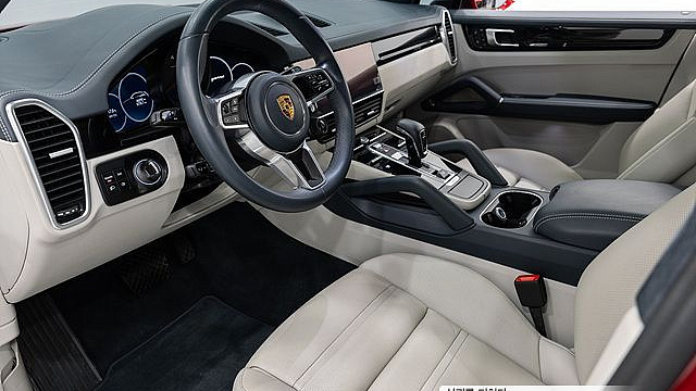 Porsche CAYENNE 3.0 купить на сайте DeffCars