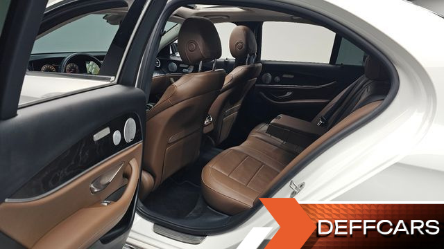 Mercedes E-CLASS E300 4MATIC Avnatgarde купить на сайте DeffCars
