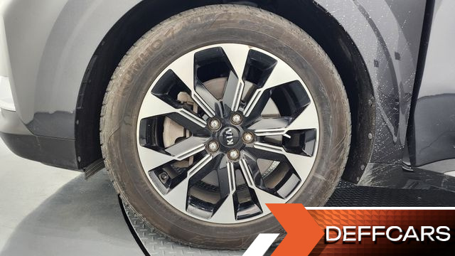 Kia CARNIVAL 9-Seater Signature купить на сайте DeffCars