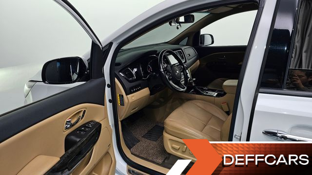 Kia CARNIVAL Gasoline 7-Seater Hi-Limousine President купить на сайте DeffCars