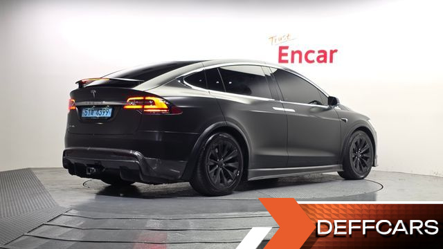 Tesla MODEL X 75D купить на сайте DeffCars