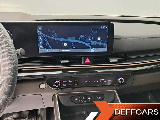 Kia CARNIVAL 9-Seater Signature купить на сайте DeffCars