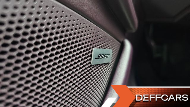 Porsche TAYCAN 4S купить на сайте DeffCars