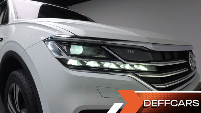 Volkswagen TOUAREG 3.0 TDI Premium купить на сайте DeffCars