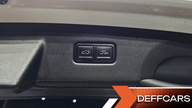 Kia CARNIVAL 9-Seater Noblesse купить на сайте DeffCars