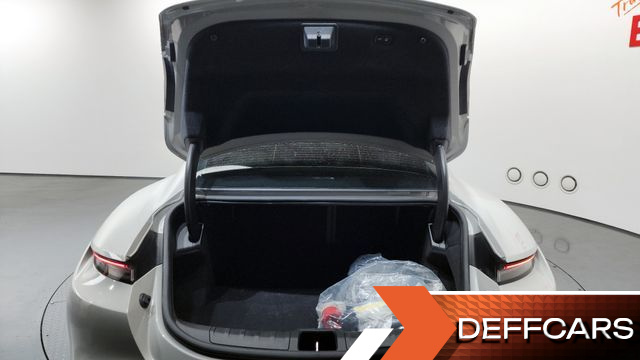 Porsche TAYCAN Base купить на сайте DeffCars