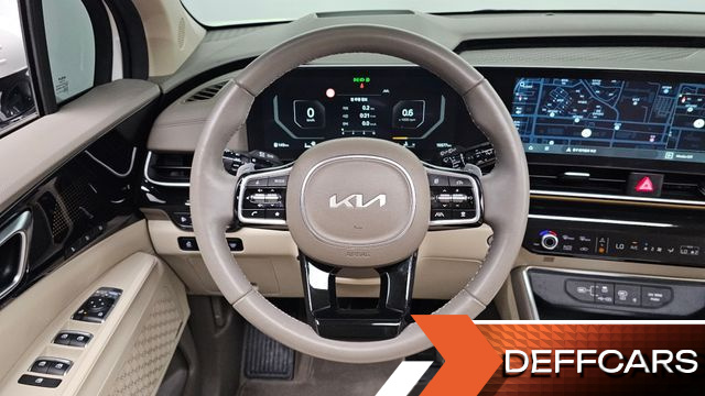 Kia CARNIVAL Gasoline 7-Seater Signature купить на сайте DeffCars