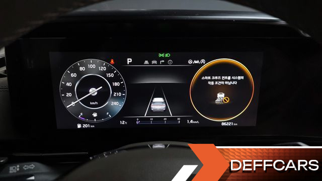 Kia CARNIVAL 9-Seater Signature купить на сайте DeffCars