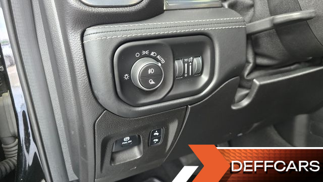 Dodge RAM PICK UP 5.7 купить на сайте DeffCars