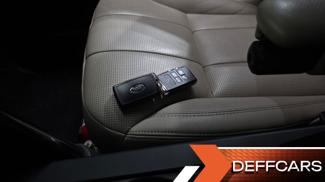 Land Rover DISCOVERY 2.0 SD4 SE купить на сайте DeffCars