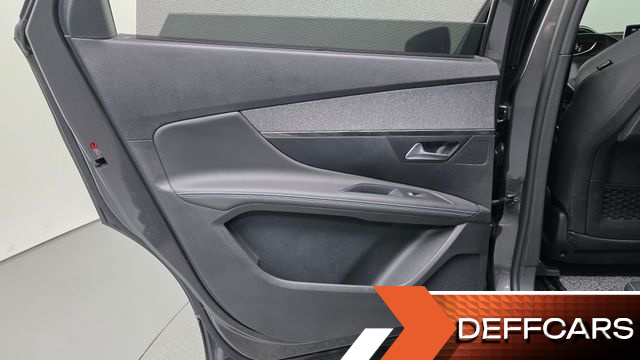 Peugeot 5008 1.2 Pure Tech Allure купить на сайте DeffCars
