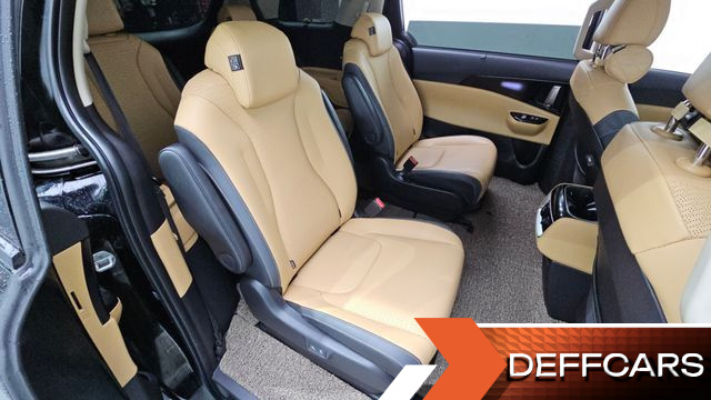 Kia CARNIVAL 9-Seater Signature купить на сайте DeffCars