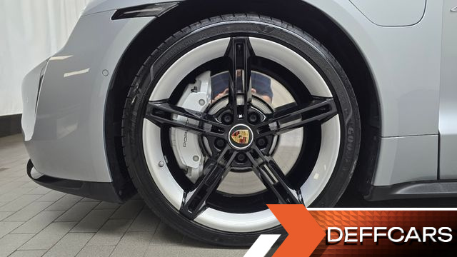 Porsche TAYCAN Turbo купить на сайте DeffCars