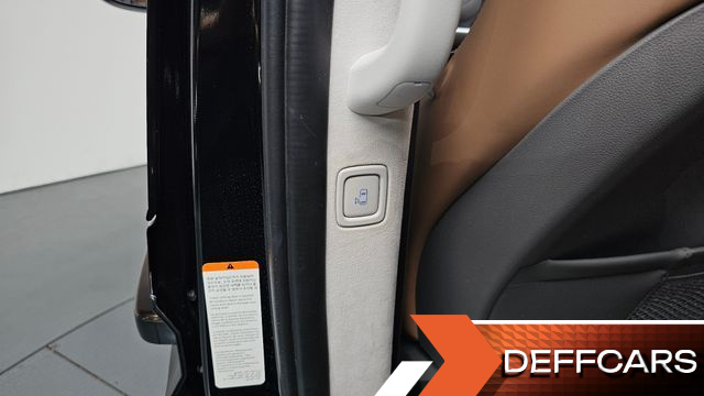 Hyundai STARIA HEV 1.6 Lounge 7-Seater Inspiration купить на сайте DeffCars