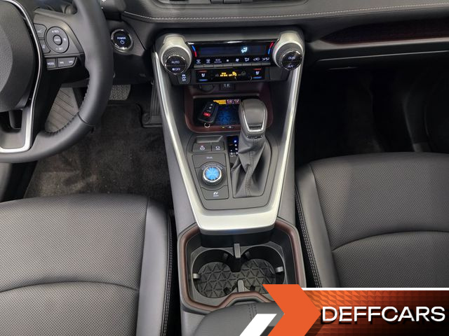 Toyota RAV4 2.5 4WD Hybrid купить на сайте DeffCars