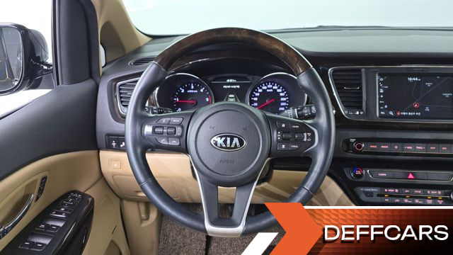 Kia CARNIVAL 9-Seater Noblesse Special купить на сайте DeffCars
