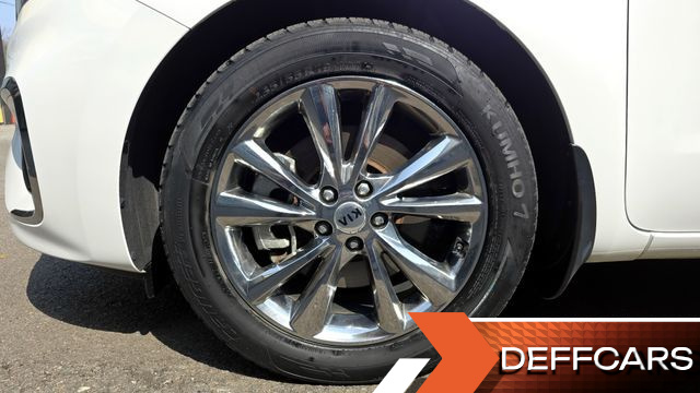 Kia CARNIVAL 9-Seater Prstige купить на сайте DeffCars