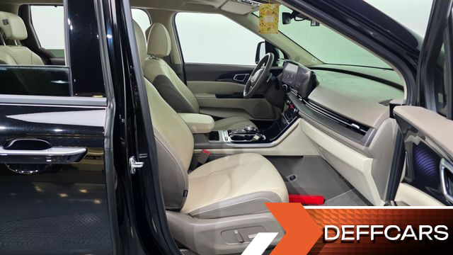 Kia CARNIVAL 11-Seater Signature купить на сайте DeffCars