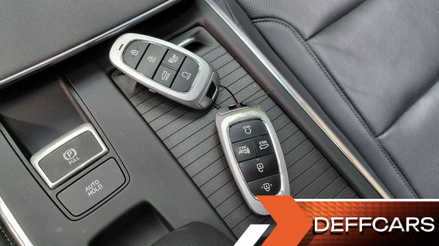 Hyundai GRANDEUR 2.5 Le Blanc купить на сайте DeffCars