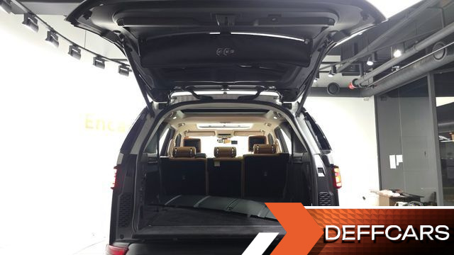 Land Rover DISCOVERY 3.0 TD6 HSE Luxury купить на сайте DeffCars