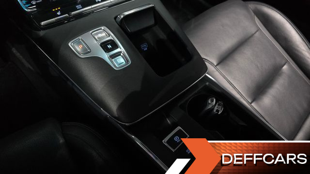 Hyundai GRANDEUR 2.5 Premium купить на сайте DeffCars