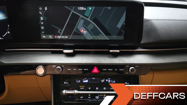 Kia CARNIVAL 9-Seater Signature купить на сайте DeffCars