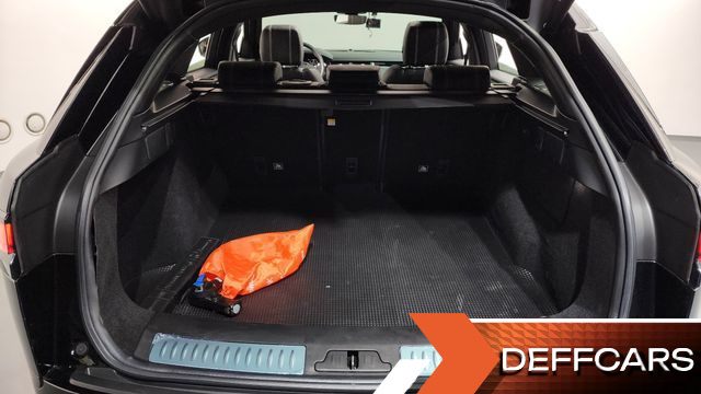 Land Rover RANGE ROVER VELAR 2.0 D240 R-Dynamic SE купить на сайте DeffCars