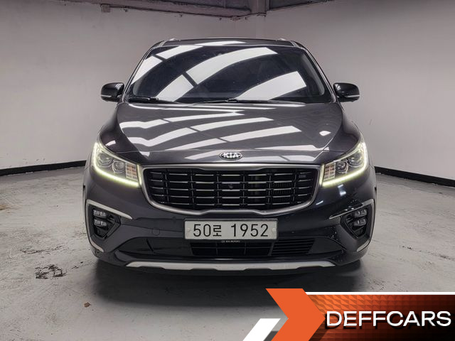 Kia CARNIVAL 9-Seater Noblesse Special купить на сайте DeffCars