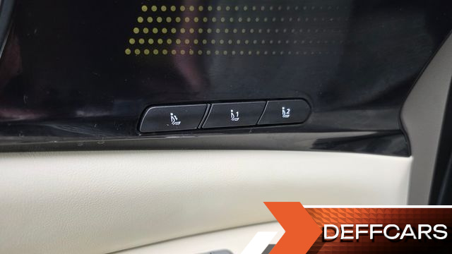 Kia CARNIVAL 7-Seater Signature купить на сайте DeffCars