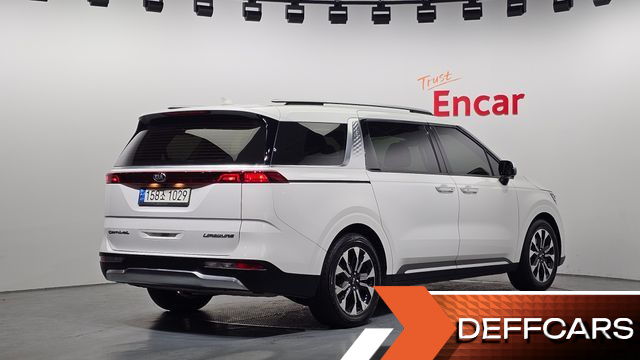 Kia CARNIVAL 7-Seater Signature купить на сайте DeffCars