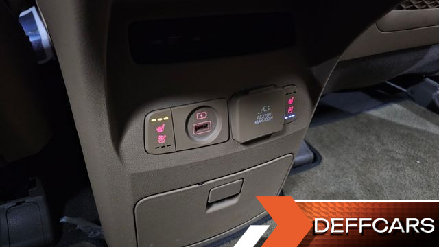 Kia CARNIVAL Gasoline 9-Seater Hi-Limousine Noblesse Special купить на сайте DeffCars