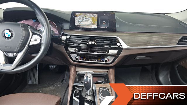 BMW 5-SERIES 530i Luxury Plus купить на сайте DeffCars