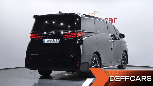 Toyota ALPHARD 2.5 HEV Executive AWD купить на сайте DeffCars