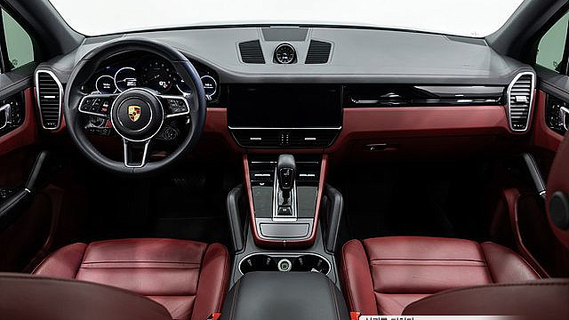 Porsche CAYENNE 3.0 купить на сайте DeffCars