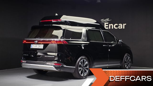 Kia CARNIVAL 9-Seater Hi-Limousine Signature купить на сайте DeffCars