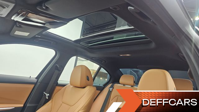BMW 3-SERIES 320i M Sport купить на сайте DeffCars