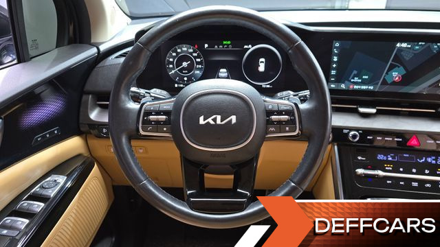Kia CARNIVAL 9-Seater Signature купить на сайте DeffCars