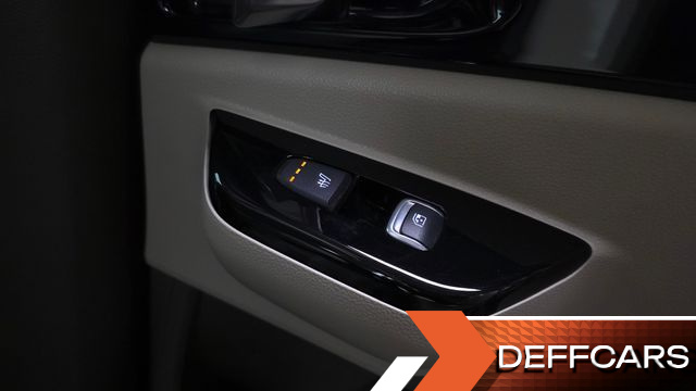 Kia CARNIVAL Gasoline 9-Seater Signature купить на сайте DeffCars