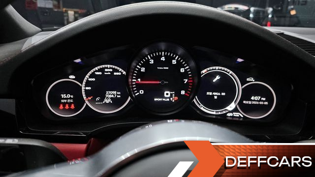 Porsche CAYENNE 3.0 PLATINUM EDITION купить на сайте DeffCars