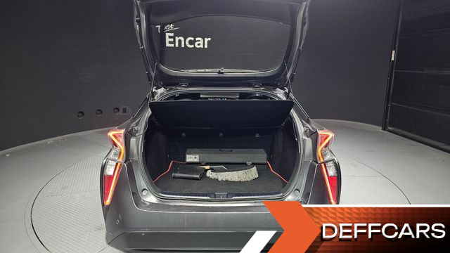 Toyota PRIUS 1.8 E купить на сайте DeffCars