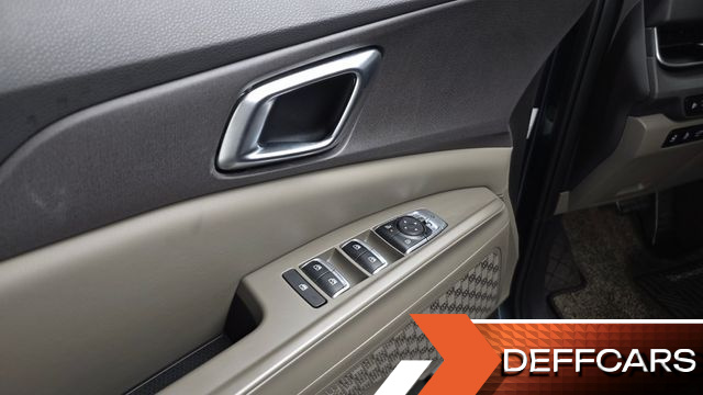 Kia CARNIVAL 9-Seater Noblesse купить на сайте DeffCars