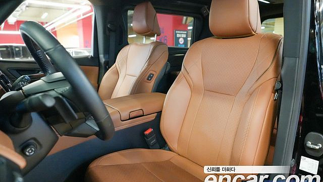 Toyota ALPHARD 2.5 HEV Executive AWD купить на сайте DeffCars